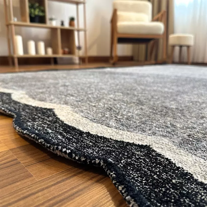 Untitled-2_0005_IMG_3761 2.webp